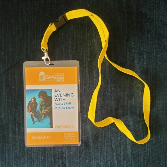 Hall & Oates Concert Access Badge...Collectible & RARE! - Picture 2 of 2